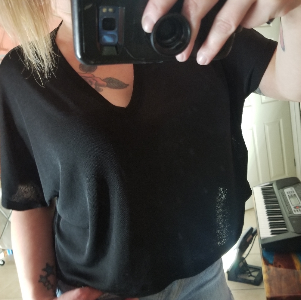 Zara Black V-neck (longer) Crop Top - sz M